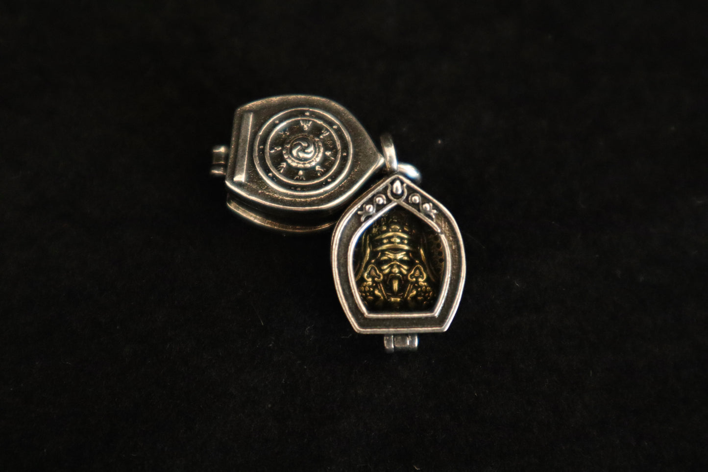 Copper “Treasure Guardian” Pendant (Wealth Deity Edition)